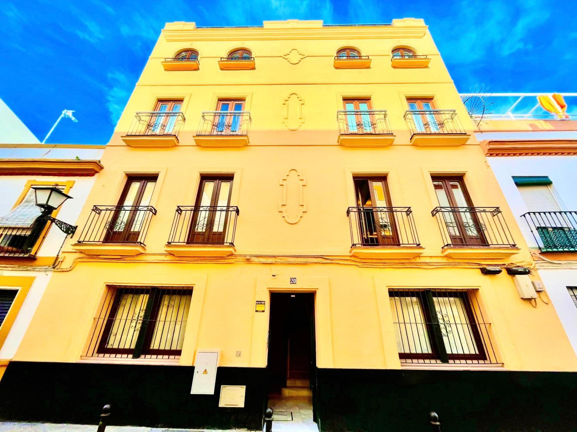 Click Triana - Patio Privado Lejlighed Sevilla Eksteriør billede